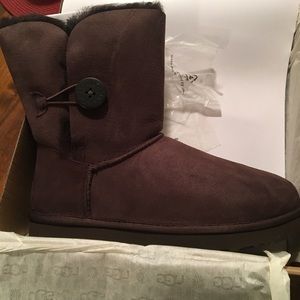 Bailey Button II chocolate